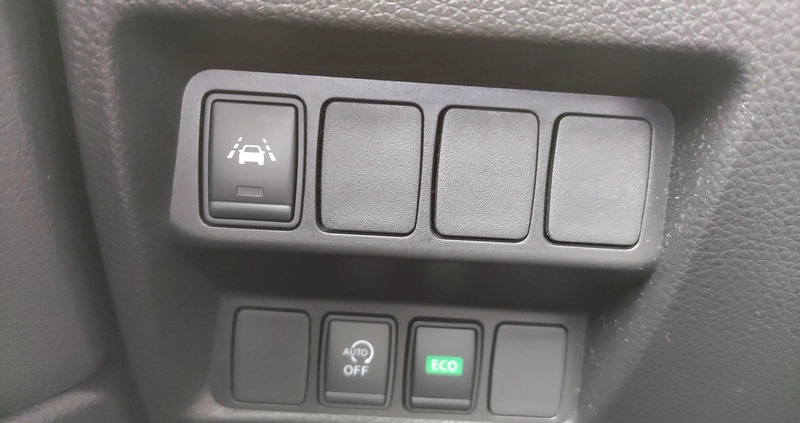 Nissan Qashqai cena 92900 przebieg: 55601, rok produkcji 2019 z Niemcza małe 232